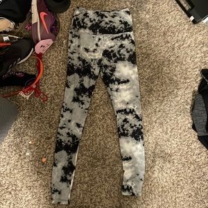 leggings size small